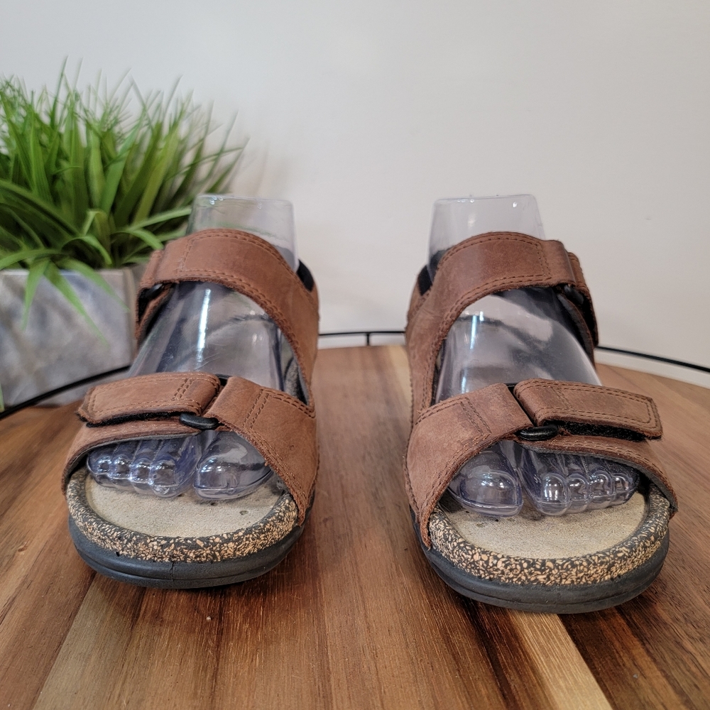 ecco cosmo sandals